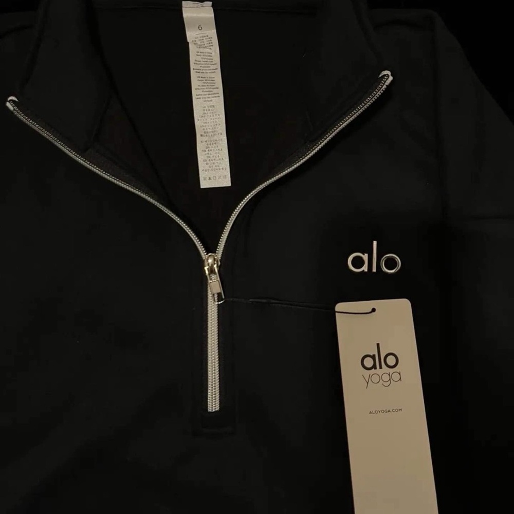💪🏼 ALO Yoga Unisex Black Zip-Up Sweater 🖤 - Picture 6 of 10